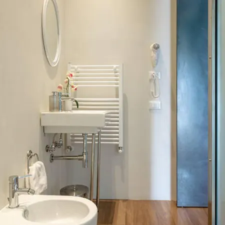 5 For 7 People Near Coloseum 2* Róma