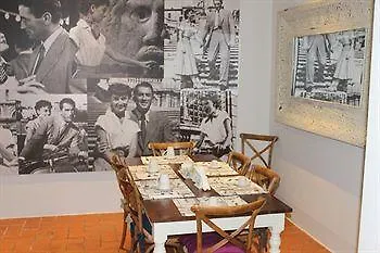 5 For 7 People Near Coloseum Róma