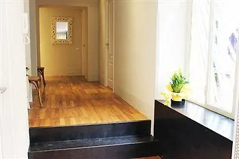 5 For 7 People Near Coloseum Vendégház 2*