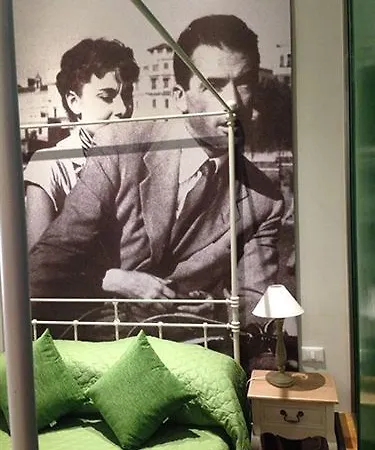 5 For 7 People Near Coloseum