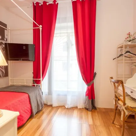 5 For 7 People Near Coloseum