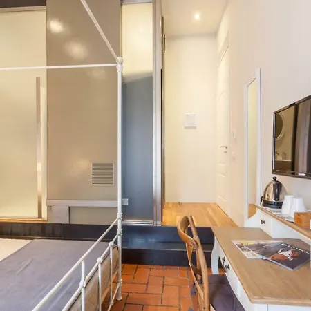 5 For 7 People Near Coloseum Vendégház 2*