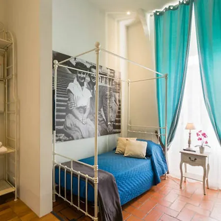 5 For 7 People Near Coloseum 2*